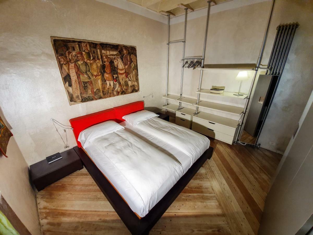 Flora Inn, Flora I - Nel Cuore Di Bergamo Alta Екстериор снимка